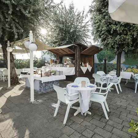 Belvedere Hotell 3*